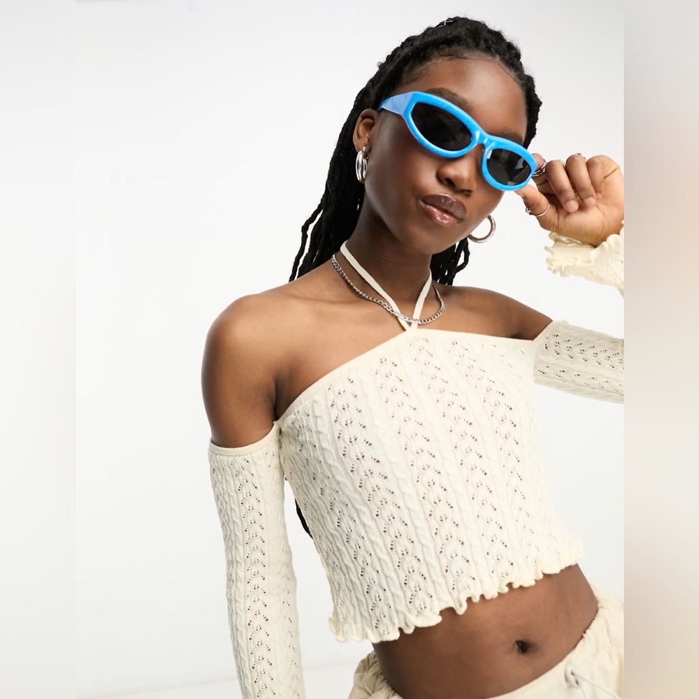 Stradivarius Cream Off-Shoulder Crop Top